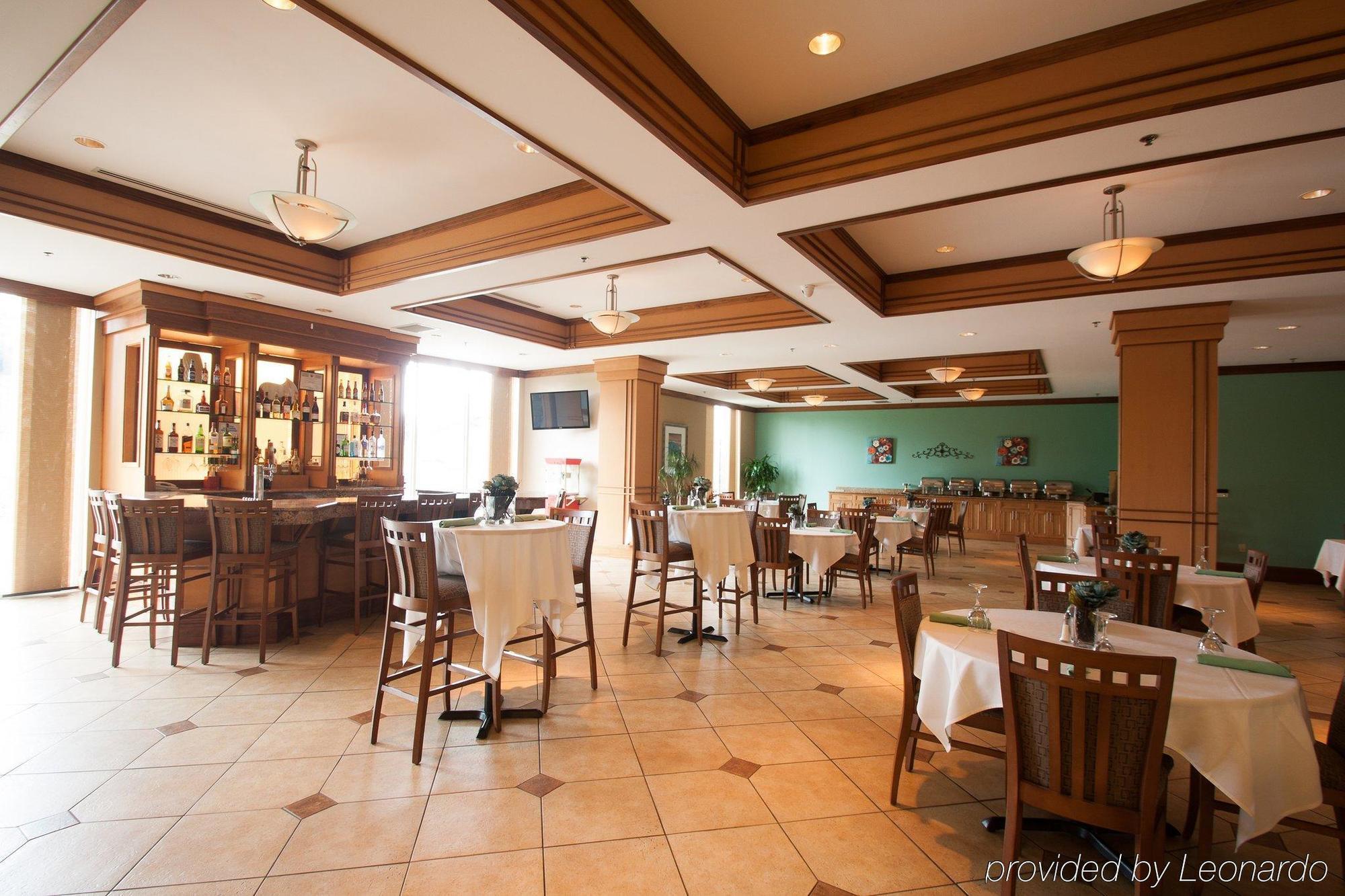 Delta Hotels By Marriott Huntington Mall Barboursville Exterior foto